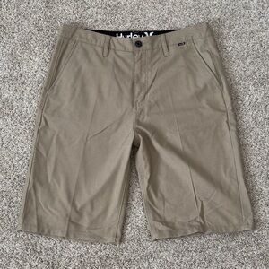 Hurley Flat Front Casual khaki Shorts Men's Size 34